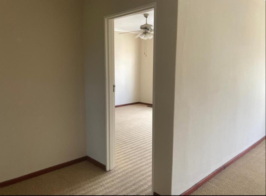 To Let 2 Bedroom Property for Rent in Diep River Western Cape